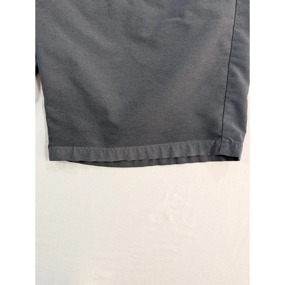 TravisMathew Mens Golf Performance Shorts Dark Gray Micro Stripe Size 40